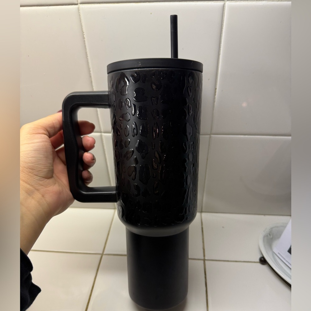 Black Leopard Print Tumbler with Handle